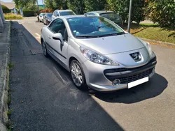 Utilisé 2007 Peugeot 207 CC Cabriolet | 4 990 € (Prix juste)