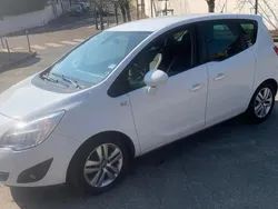 Blanc Utilisé 2011 Opel Meriva Cosmo Monospace | 4 500 € (Prix juste)