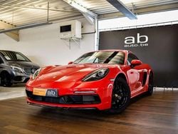 Rouge Occasion 2023 Porsche 718 Cayman Coupé | 69 900 € (Prix juste)