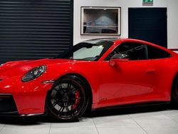Rouge Utilisé 2022 Porsche 911 GT3 Coupé | 215 990 € (Prix assez cher)