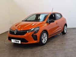 Orange Utilisé 2025 Renault Clio Evolution SUV | 17 999 € (Prix assez cher)