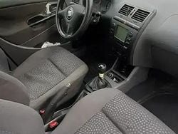 Gris Utilisé 2002 Seat Cordoba Fresh Berline | 2 200 €