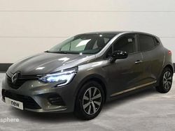Blanc Utilisé 2023 Renault Clio V Evolution Berline | 15 999 € (Prix juste)