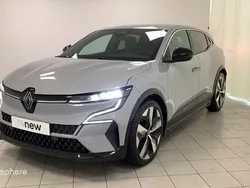 Gris Utilisé 2022 Renault Mégane Techno SUV | 23 799 € (Prix juste)