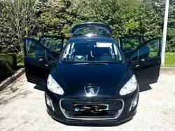 Utilisé 2012 Peugeot 308 Style Berline | 4 250 € (Prix juste)