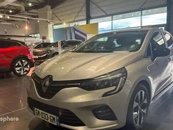 Gris Utilisé 2023 Renault Clio V Evolution Berline | 15 499 € (Prix juste)