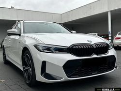Blanc Utilisé 2023 BMW 330e M Sport Break | 44 990 € (Prix assez cher)