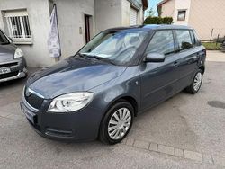 Gris Utilisé 2009 Skoda Fabia Ambiente Citadine | 3 900 €