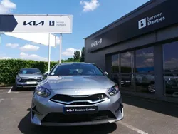 Blanc Utilisé 2024 Kia Ceed Active | 23 990 € (Bon prix)