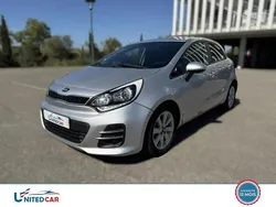 Gris Utilisé 2016 Kia Rio Citadine | 10 900 € (Prix juste)