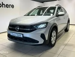 Reflet d'argent métallisée Utilisé 2024 VW Taigo Life SUV | 23 990 € (Prix juste)