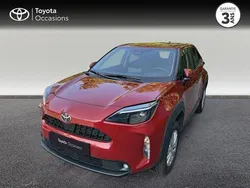 Rouge Utilisé 2024 Toyota Yaris Hybrid Business Edition | 23 890 € (Prix juste)
