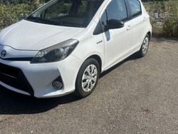 Utilisé 2013 Toyota Yaris Hybrid Business Edition Citadine | 11 900 € (Prix juste)