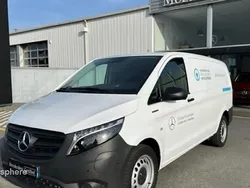 Blanc arctique Utilisé 2023 Mercedes e-Vito Monospace | 27 290 €
