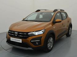 Orange Utilisé 2021 Dacia Sandero Comfort Citadine | 13 999 € (Prix juste)