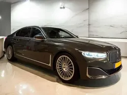 Gris Utilisé 2019 BMW 730 Berline | 49 990 € (Prix juste)
