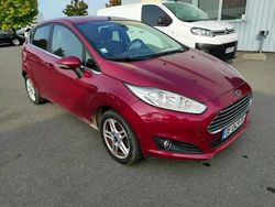 Rouge Utilisé 2014 Ford Fiesta Titanium Berline | 7 500 €