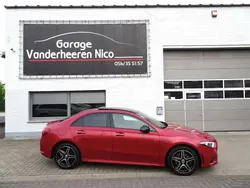 Rouge Utilisé 2021 Mercedes A250 Business Berline | 28 950 € (Prix juste)
