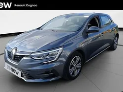 Gris Utilisé 2023 Renault Mégane IV Evolution Berline | 18 990 € (Prix juste)