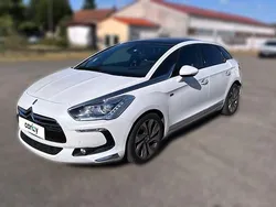 Blanc Utilisé 2015 Citroën DS5 Sport Chic Citadine | 10 547 €