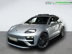 Utilisé 2025 Porsche Macan Turbo SUV | 149 600 €