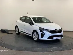 Orange Nouvelle 2024 Renault Clio V Evolution Berline | 21 499 € (Prix juste)