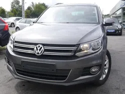 Gris Utilisé 2013 VW Tiguan Sportline SUV | 7 950 € (Prix juste)