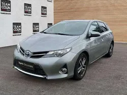 Utilisé 2014 Toyota Auris Hybrid Berline | 12 990 € (Prix juste)