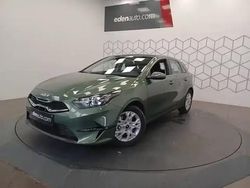 Vert Utilisé 2024 Kia Ceed Active Berline | 20 760 € (Prix juste)
