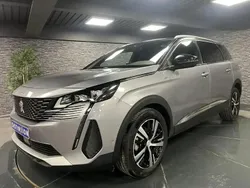 Gris Utilisé 2024 Peugeot 5008 GT Monospace | 28 990 € (Prix juste)