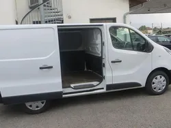 Blanc Utilisé 2017 Renault Trafic Van | 13 333 € (Bon prix)