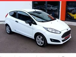 Blanc Utilisé 2013 Ford Fiesta Trend Citadine | 4 800 €