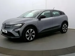 Gris Utilisé 2023 Renault Mégane Evolution Berline | 26 490 € (Prix juste)