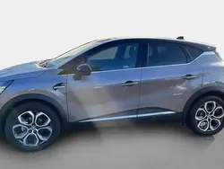 Gris Utilisé 2023 Renault Captur Techno SUV | 19 990 € (Bon prix)