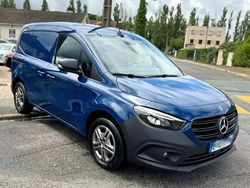 Bleu Utilisé 2023 Mercedes Citan 113 Van | 17 990 €