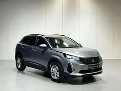 Gris Utilisé 2021 Peugeot 3008 Style SUV | 22 950 € (Bon prix)
