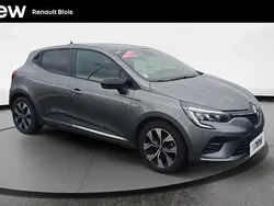Gris Utilisé 2023 Renault Clio V Evolution Citadine | 17 490 € (Prix assez cher)