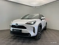 Blanc Utilisé 2023 Toyota Yaris Cross Design SUV | 23 990 € (Prix juste)
