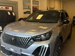 Gris Utilisé 2025 Peugeot 2008 GTi SUV | 33 690 €