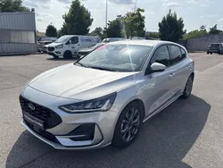 Gris Utilisé 2024 Ford Focus ST-Line X Berline | 23 499 € (Bon prix)