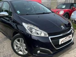 Bleu Utilisé 2016 Peugeot 208 Style Citadine | 5 490 € (Bon prix)