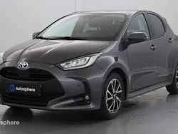 Gris Utilisé 2023 Toyota Yaris Hybrid Berline | 21 999 € (Prix assez cher)