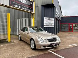 Beige Utilisé 2004 Mercedes E500 Elegance Berline | 14 900 €