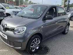 Utilisé 2023 Renault Twingo Equilibre Citadine | 12 499 € (Prix juste)