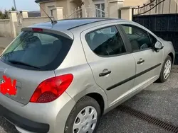 Utilisé 2008 Peugeot 207 Style Berline | 3 500 € (Prix juste)