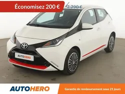 Blanc Utilisé 2015 Toyota Aygo X-play Citadine | 7 390 € (Prix juste)
