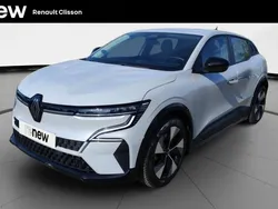 Gris Utilisé 2022 Renault Mégane Equilibre SUV | 24 180 € (Prix juste)