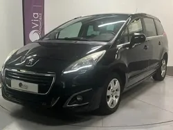 Noir Utilisé 2016 Peugeot 5008 S Monospace | 8 499 € (Prix juste)