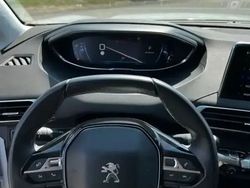 Blanc Utilisé 2018 Peugeot 3008 Berline | 17 000 €