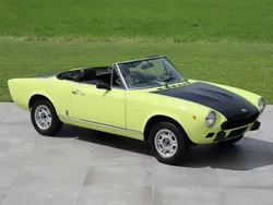 Jaune Utilisé 1975 Fiat 124 Spider Cabriolet | 19 950 €